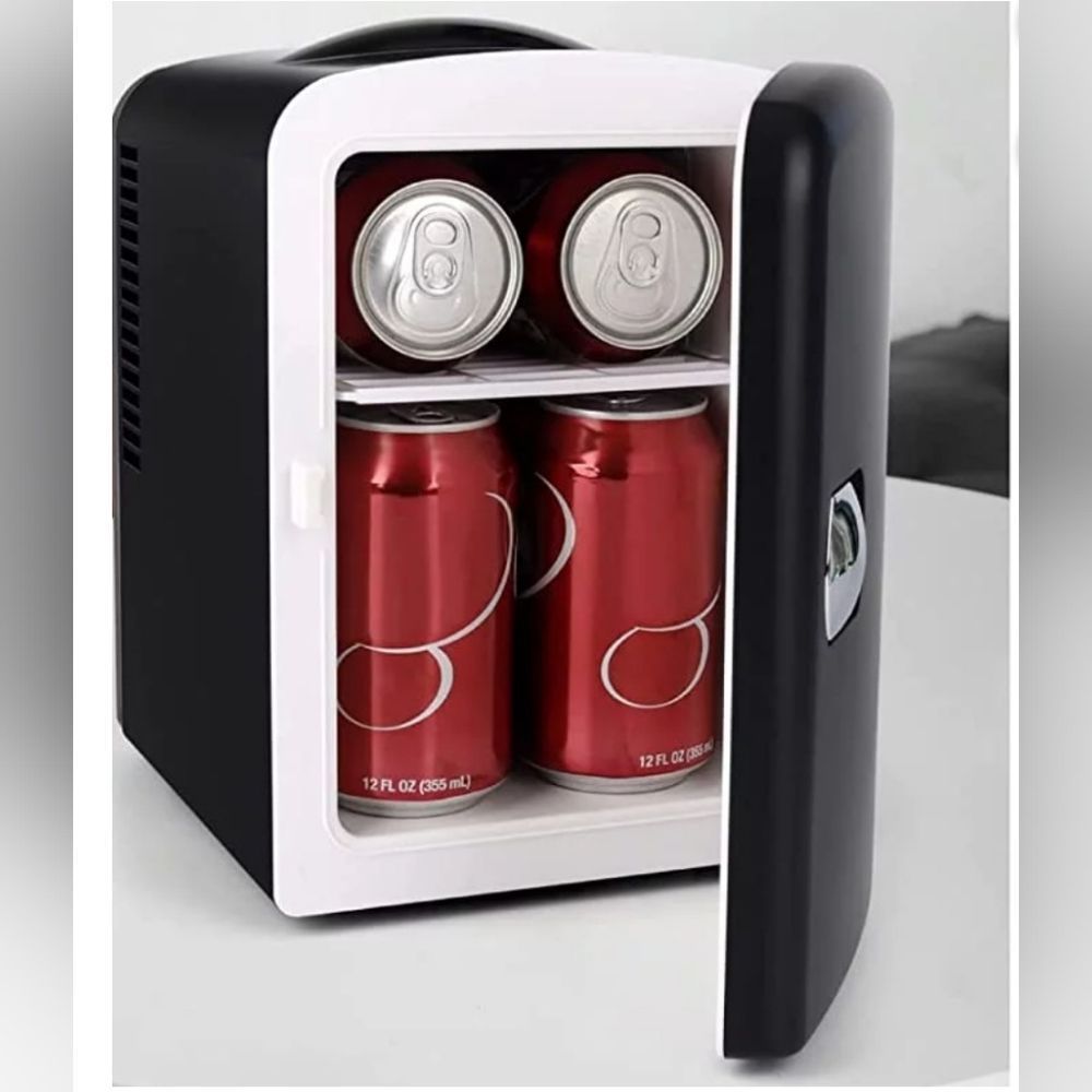 Wdemna 4 Liter Mini Fridge Black New 1 Shelf